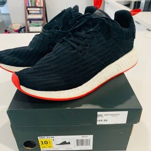 Adidas NMD R2 Bred